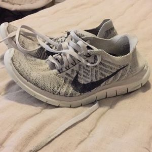 Grey Nike Flyknit 4.0 Running Shoes